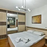 Budget Flat In شقة